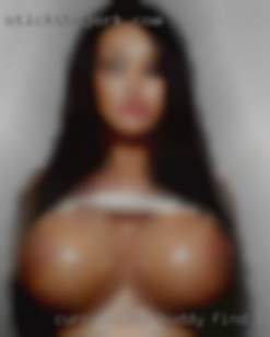 Curcumsized buddy find females nude in Centralia IL.