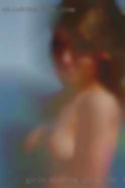 Girls pissing girls for fuck pleasure.