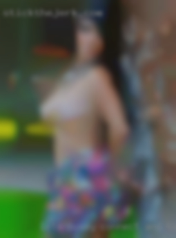 Lets pussy connect and have a good horny time.